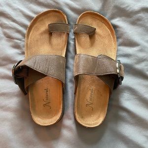 Brown Natural Reflections Sandals size 8